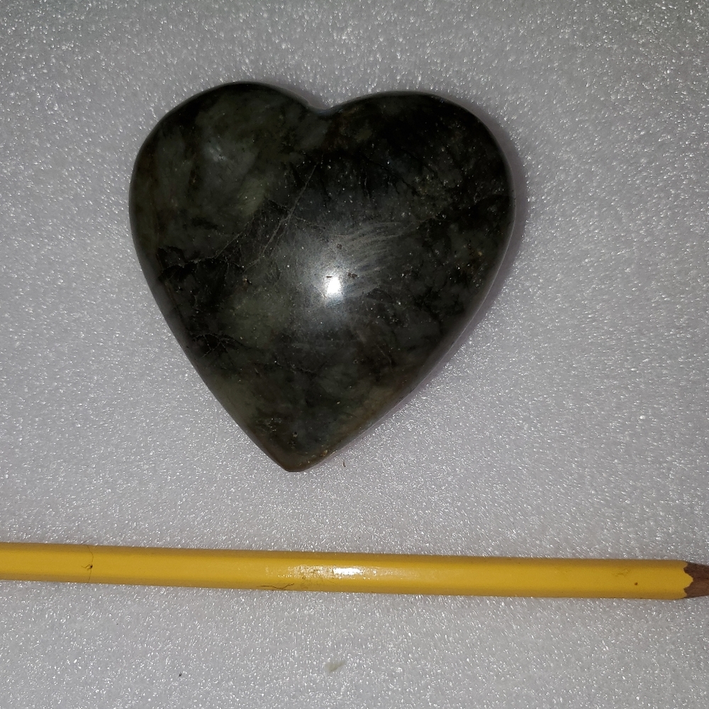 Labradorite heart - Picture 3 of 6